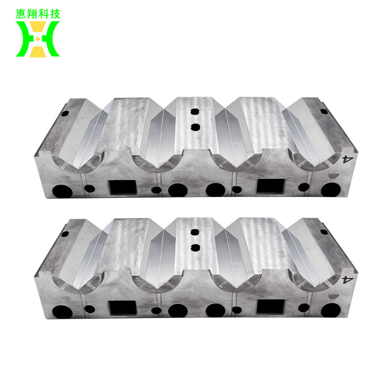 模具钢材料硬度要求高(图1)