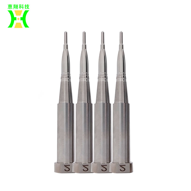 如何选择合适的模具配件材料以满足特定的应用需求？